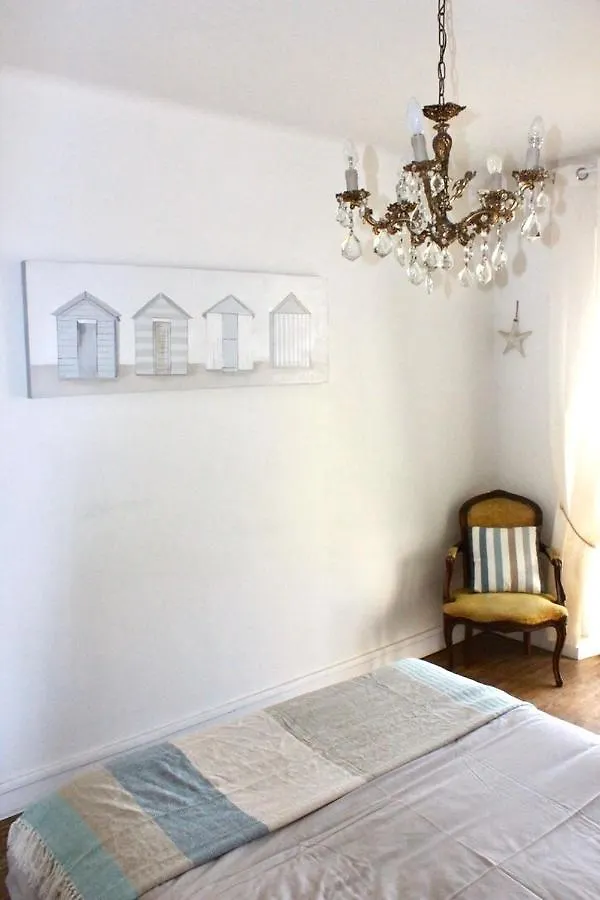 Holiday home Villa Les Pieds Dans L'Eau Tregastel